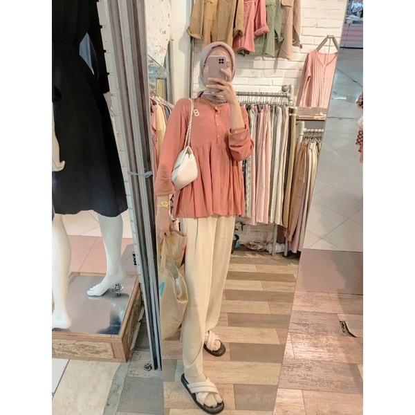 Sendal spon kece terpopuler Motif silang Sendal Fashion wanita