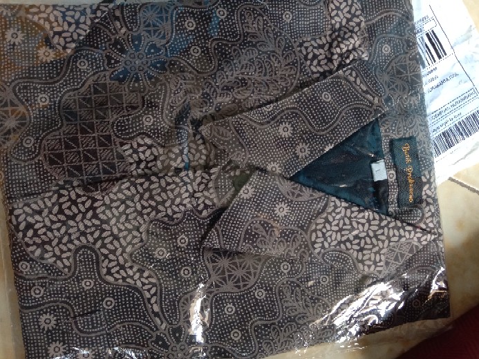 Motif Sekar Jagad #3 Pendek Kemeja Batik Pria Full Furing