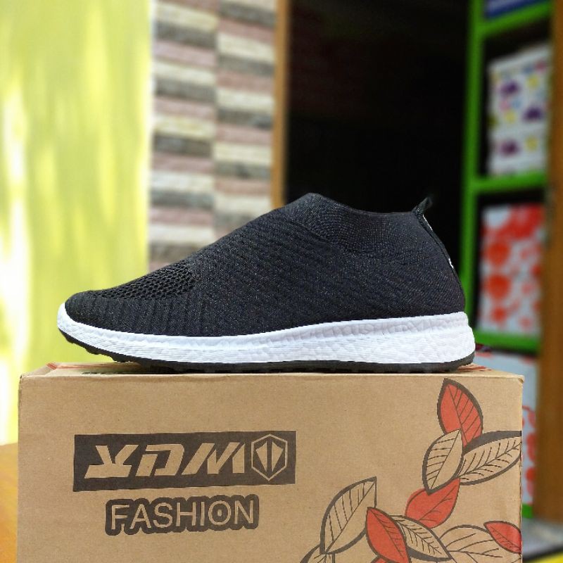 Sepatu Slip-on Rajut Import Wanita Terbaru belbe original