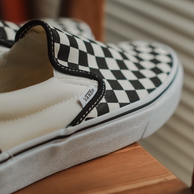 vans slip ons run big