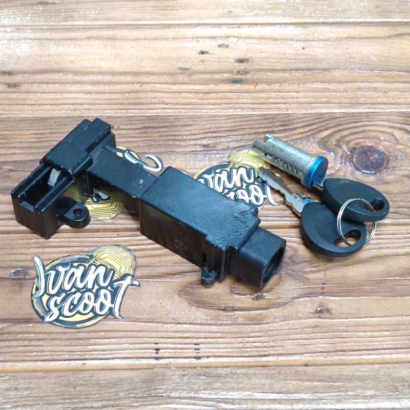 RUMAH KUNCI JOK VESPA PX EXCLUSIVE KUNCIAN JOK DEPAN VESPA PXE