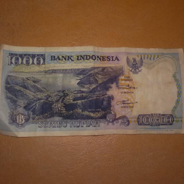 Uang kuno indonesia 1000 rupiah danau toba lompat batu