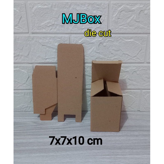 

Kardus karton Uk. 7x7x10 cm.........Die Cut Kotak Botol