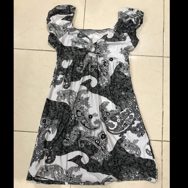 Dress/ terusan wanita motif batik hitam putih