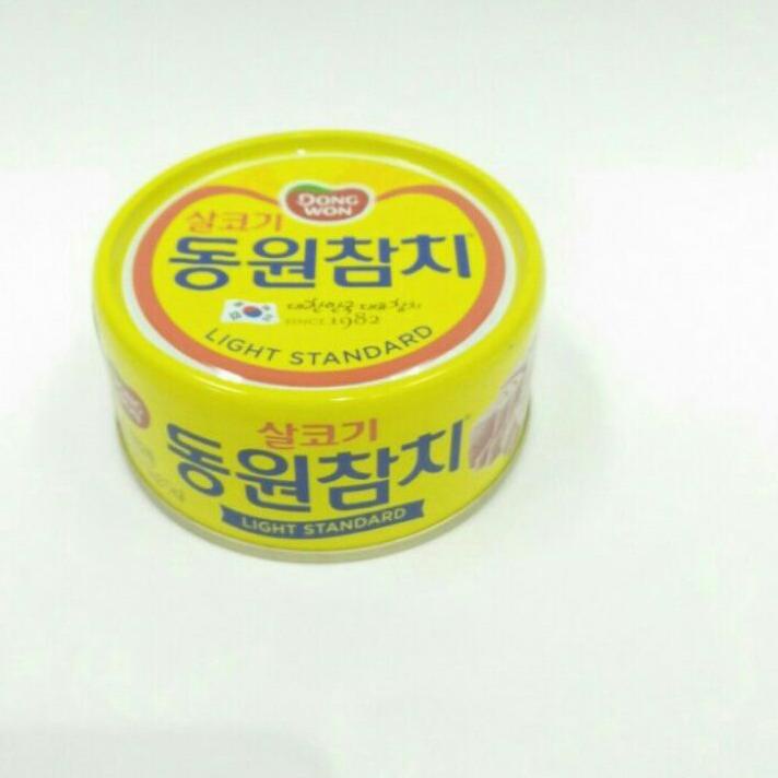 

Serba baru--Dongwom Camci Light Standard - Chunk Light Style Tuna In Oil 100gr