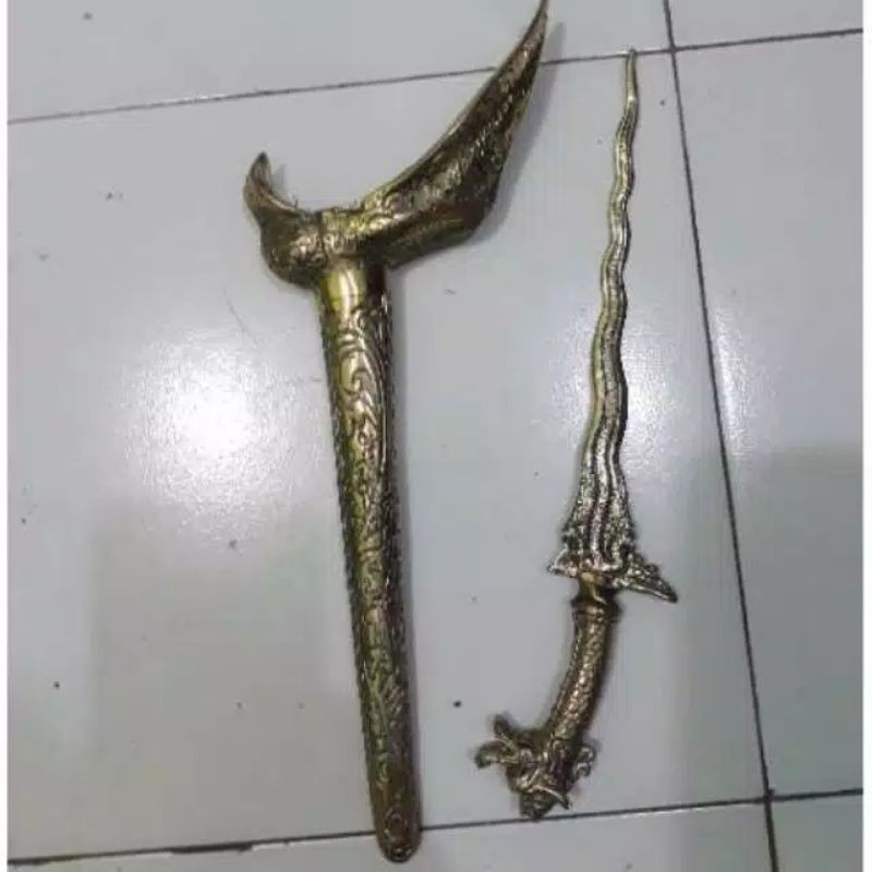 Keris Kris Benda Pusaka Tua Sepuh Antik Langka Nogo Naga Kembar Kuningan Berdiri Asli Murah Terbaik