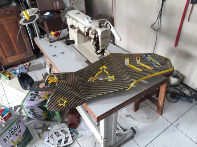 Jok karbon vixion nvl slim motif lubang