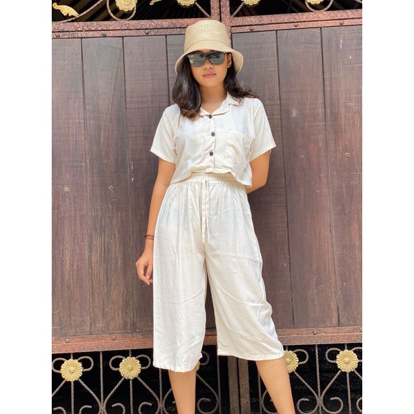 Oneset Crop Sinta  / Set Rayon Crop / New One Set-Cream