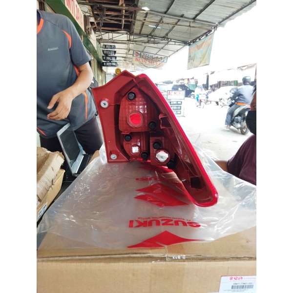 Stop Lamp Lampu Belakang Suzuki Ertiga ASLI SGP!