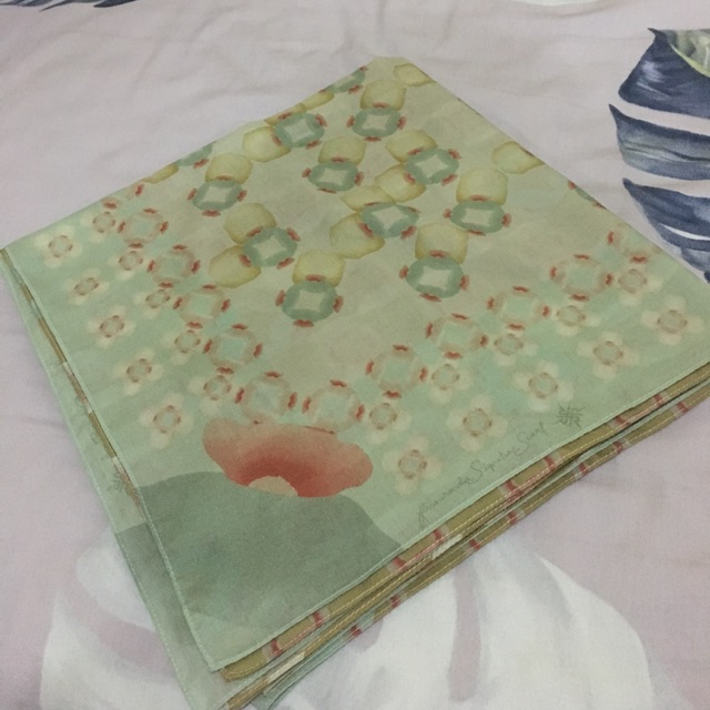 PRELOVED RIA MIRANDA SIGNATURE SCARF