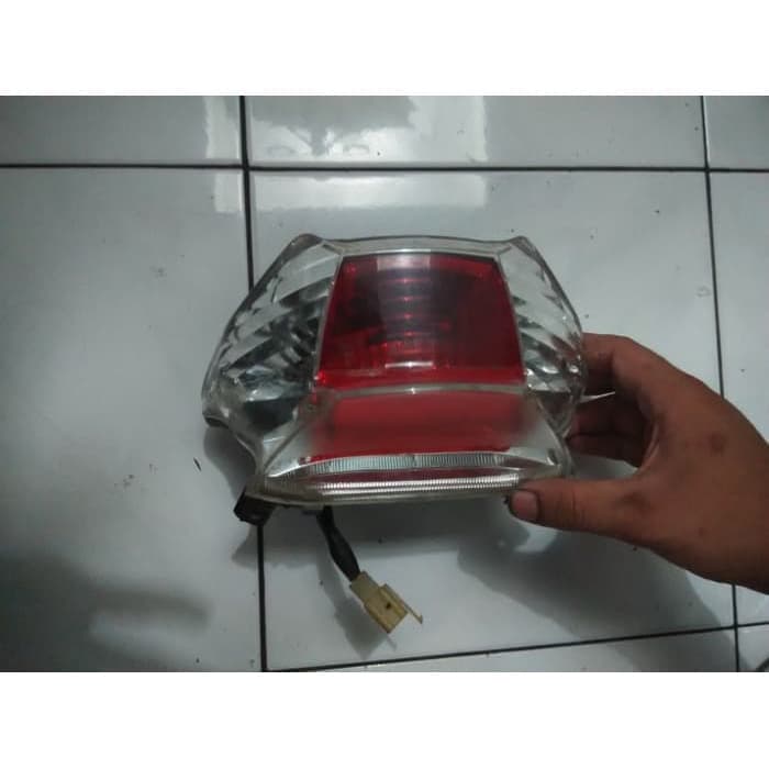 Lampu belakang mio sporty