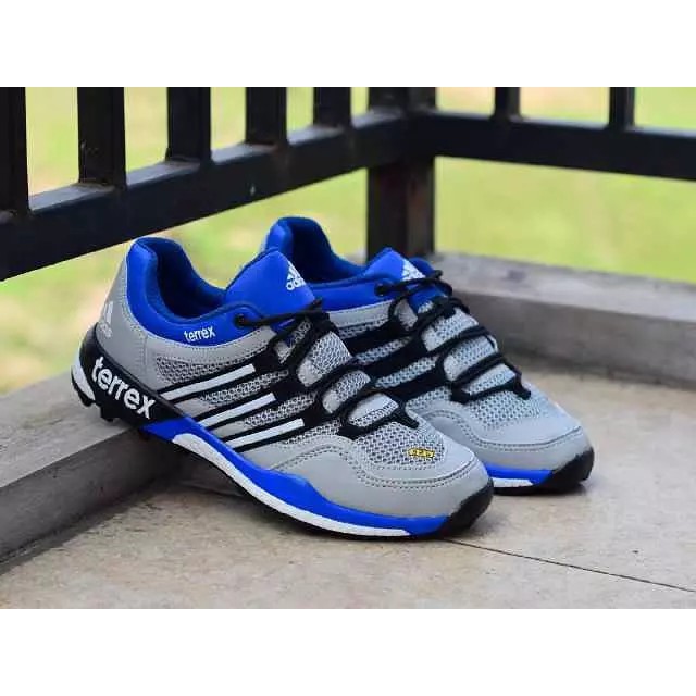 sepatu pria - sepatu lari - adidas terex