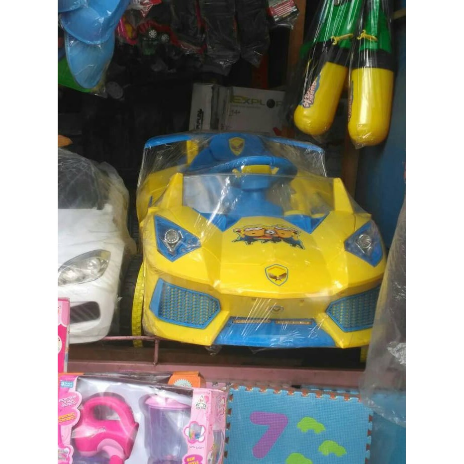 mobil mainan aki lamborghini dua dinamo minion remote control anak