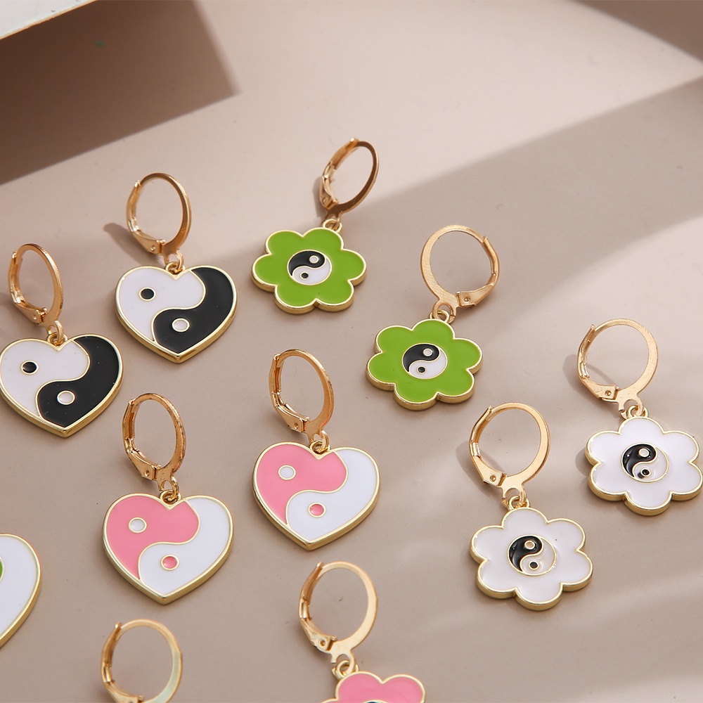Anting Liontin Hati Bahan Alloy Gaya Korea Untuk Wanita