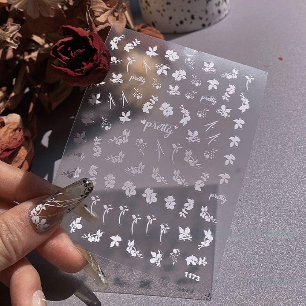 Mxbeauty Stiker Kuku Motif Bunga / Salib / Bintang Warna Hitam / Putih Untuk Nail Art / Manicure