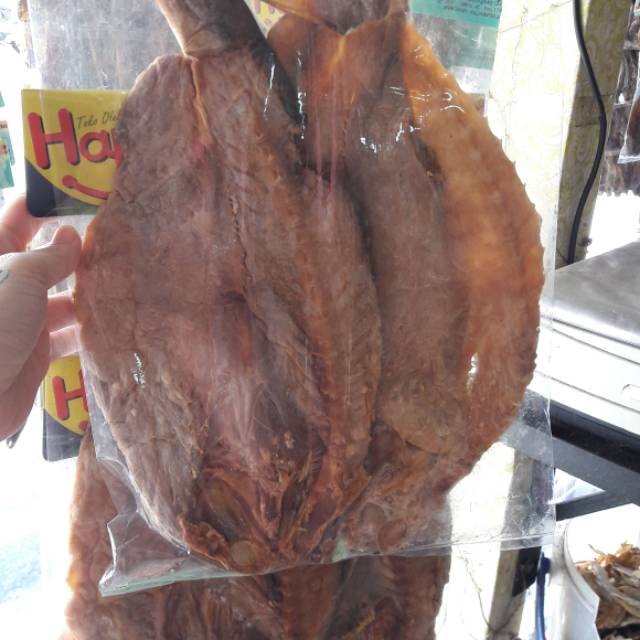 

Jambal senangin enak banget , jamin ketagihan, berat kurang lbh 5 ons harga 180 k