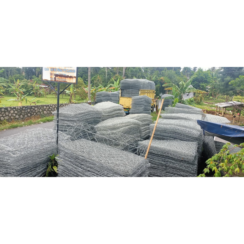 Bronjong Kawat Galvanis Standar Ukuran 2x0.8x0.5 m kawat 2.7 mm