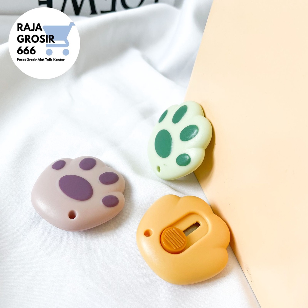 

Cutter mini Cat paw Dog Paw pemotong kertas /Cutter motif mini karakter lucu small knife office travel Stationery