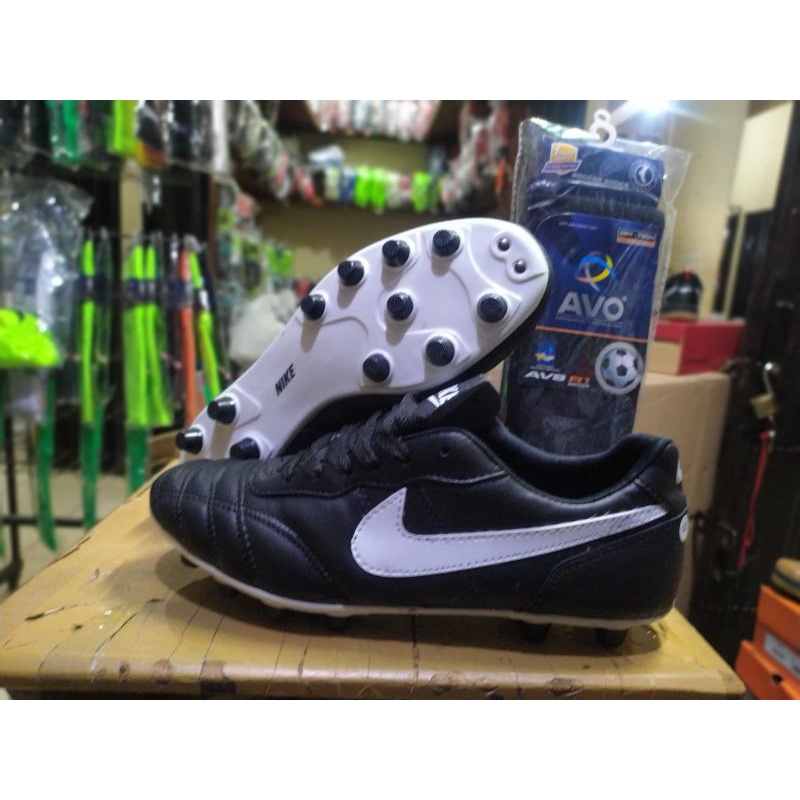 Sepatu Bola Kulit Asli Bonus kaos kaki Avo original