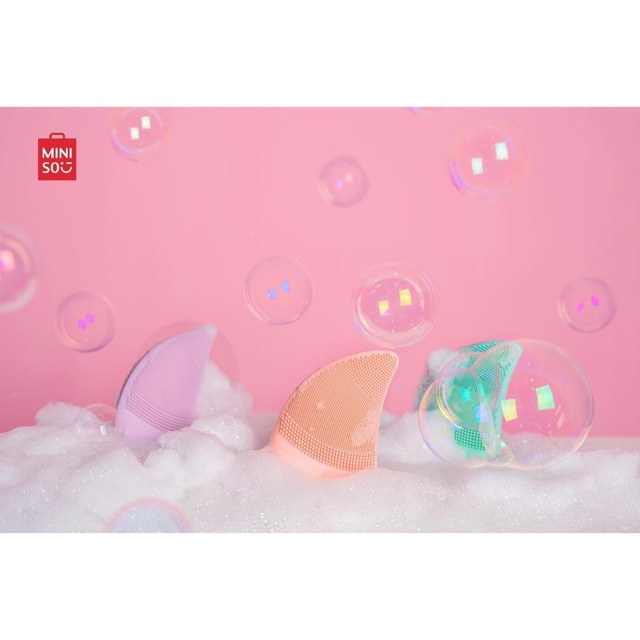 MINISO OFFICIAL Silicone facial cleaner. Tipt Charge / alat pembersih wajah miniso
