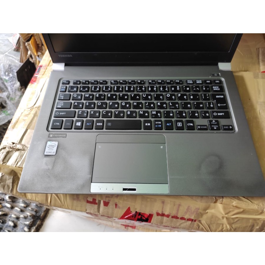 Toshiba Dynabook I5 gen5 broadwell