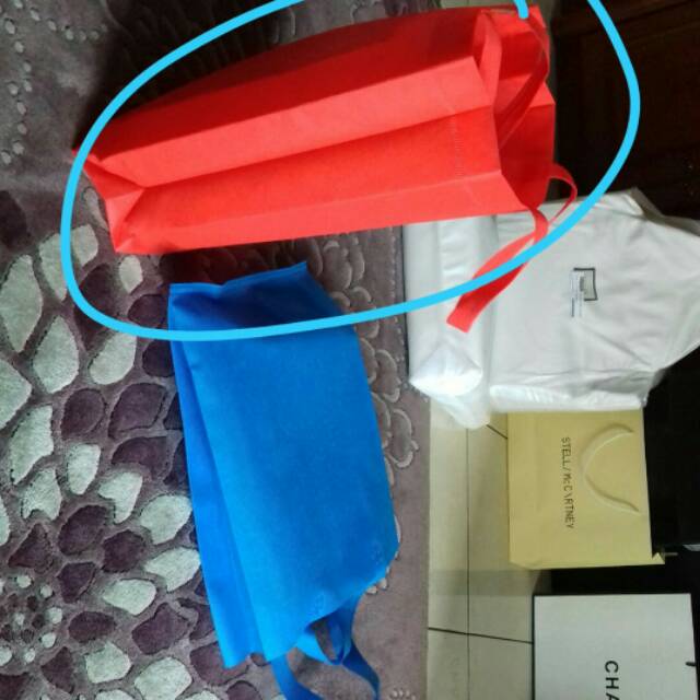 

Goodybag Goodiebag Spundbond Standing 30x40 Box Kotak