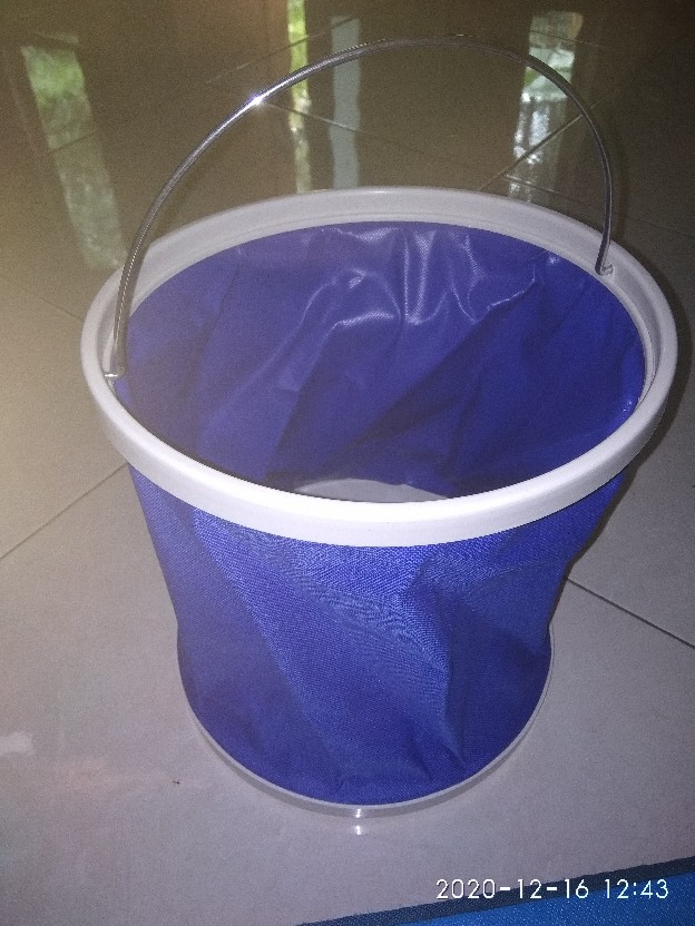 Ember Lipat 11 Liter Folding Bucket Fishing Cuci Mobil Camping