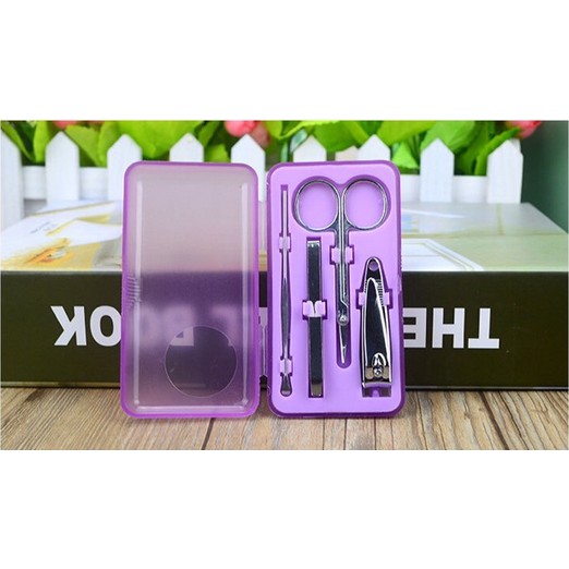 BBS MANICURE SET 4PCS MANICURE PEDICURE SET GUNTING KUKU SET