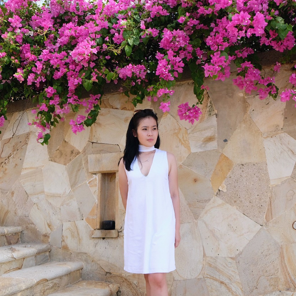 WHITE DRESS PREMIUM DRESS PUTIH WANITA PREMIUM DRESS BEACH DRESS MIDI DRESS DRESS PESTA