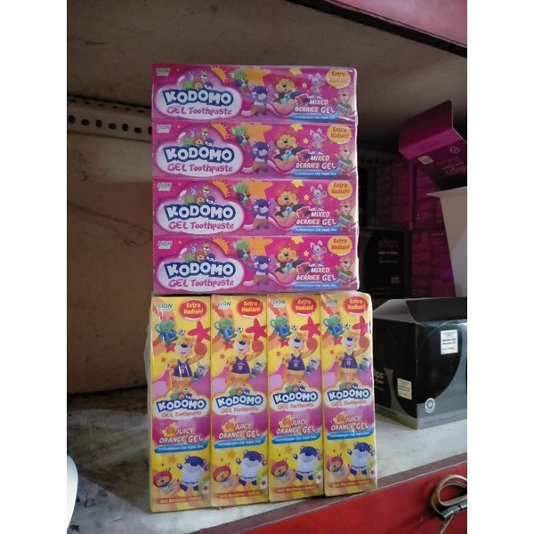 Pasta gigi kodomo 45gr. berhadiah mainan,per pcs.