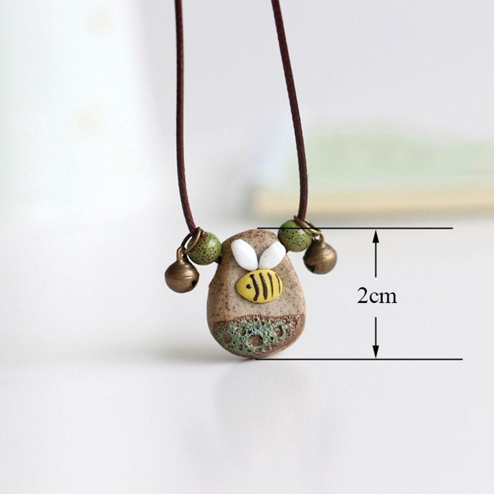 Kalung Liontin Lebah Agustina Buatan Tangan Kreatif Musim Panas Batu Tidak Teratur Adjustable Unisex Rantai Klavikula