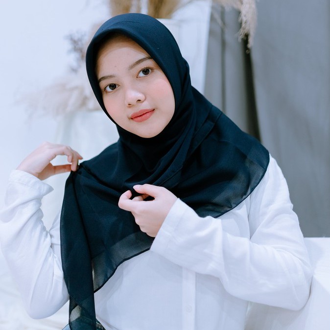 ALAWI HIJAB GOZI BY ALWI ASSEGAF ( POLLYCOTTON) BAHAN BERKUALITAS TINGGI