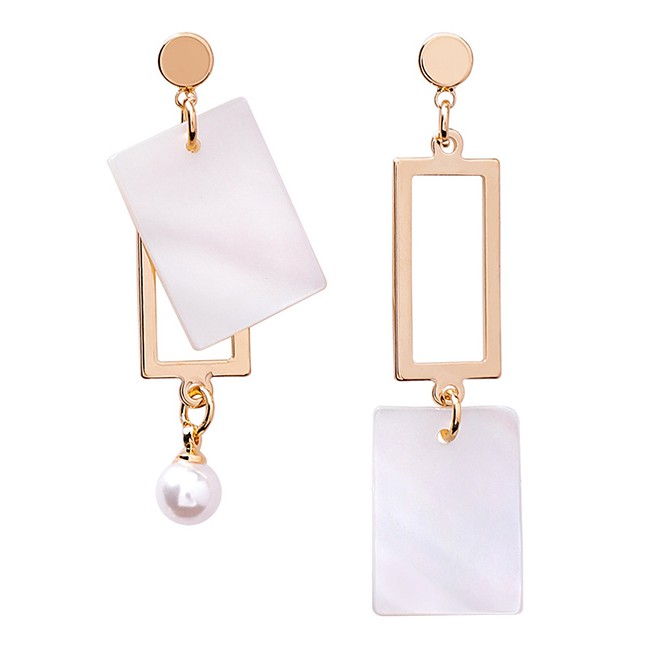 LRC Anting Tusuk Fashion Rectangular Asymmetrical Love Round Shell Earrings F29107