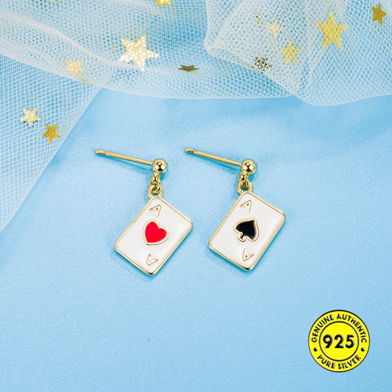 Anting Tusuk Asimetris Bentuk Hati Poker U1075