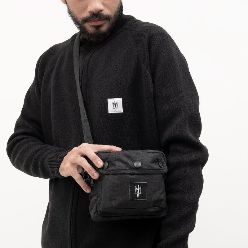 MATERNAL DISASTER "BRAVS" SLINGBAG - HOOPS BANJARMASI