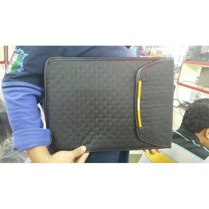 

SOFTCASE LENOVO ORIGINAL UNTUK NOTEBOOK UKURAN 11.6