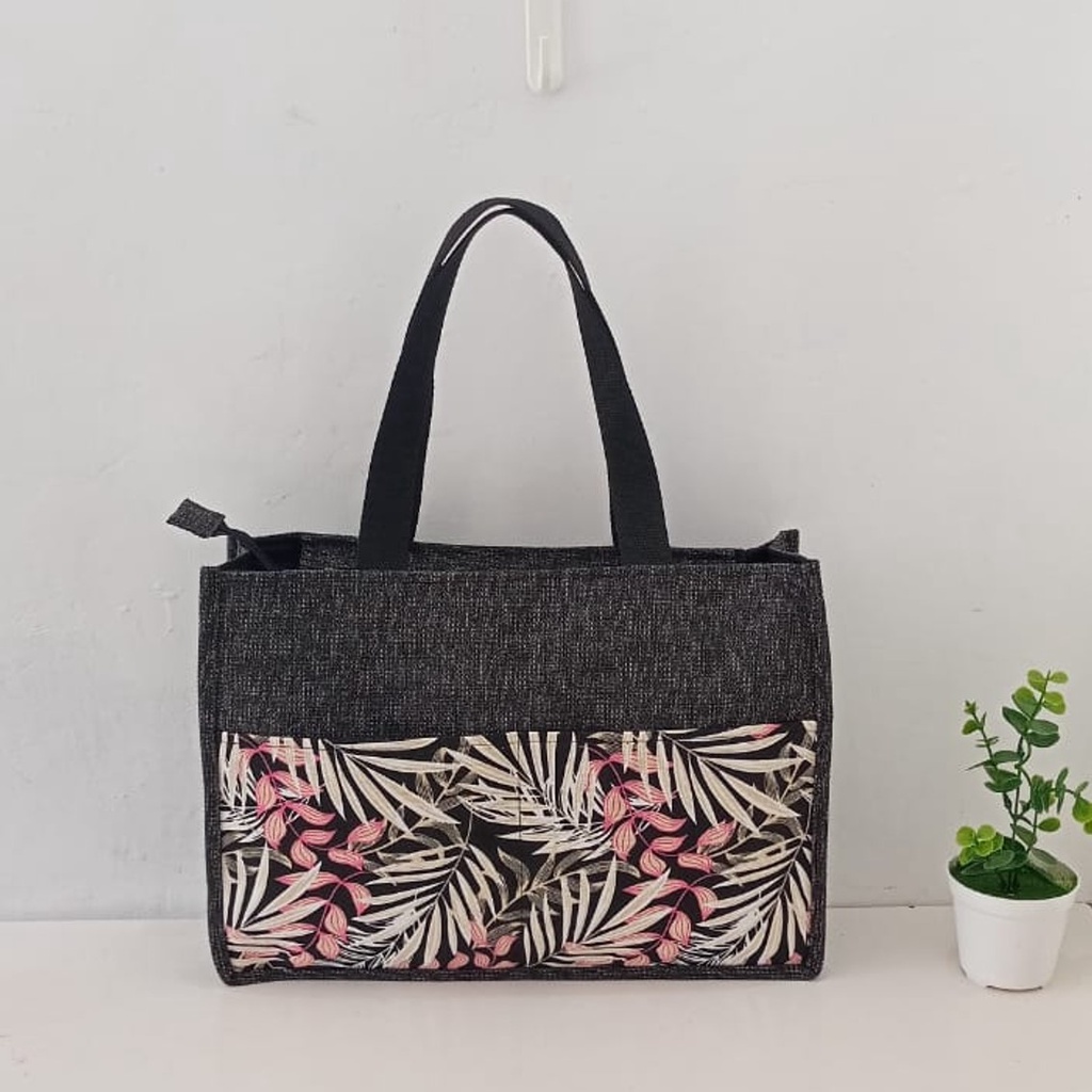 RIENS COLLECTIONS. TAS GONI WANITA KOMBINASI KANVAS MOTIF FLORAL PALM HITAM