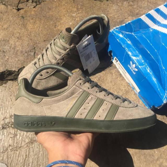 harga adidas broomfield