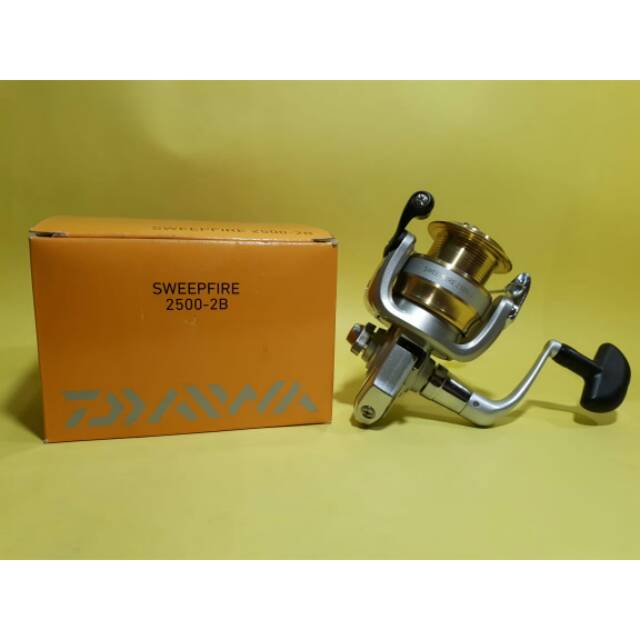 Reel daiwa sweepfire 2500