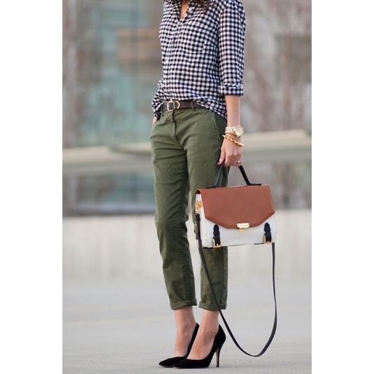 Celana Wanita Chino | Gap**Girlfriend | Twill Stretch