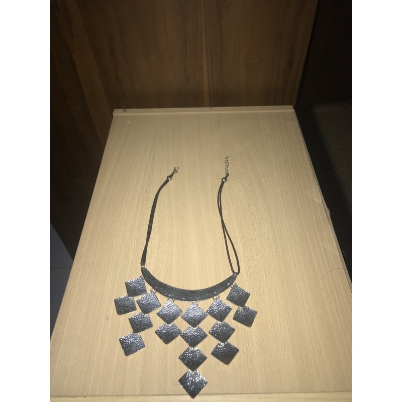 Kalung perhiasan metal preloved