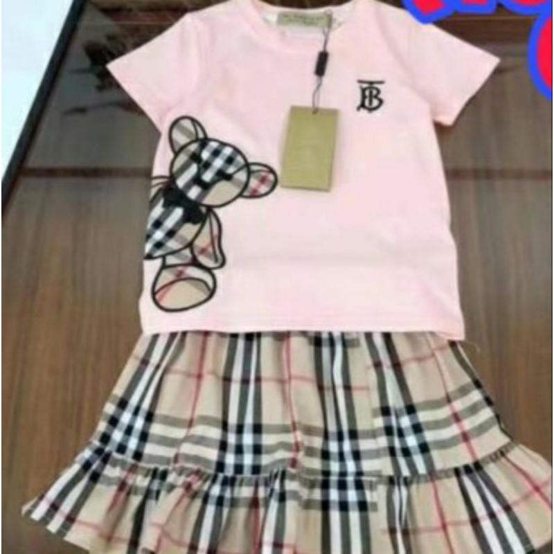 Setelan Rok Burberry Red / Setelan merah Natal Anak / Kaos Merah Putih Pink Burberry
