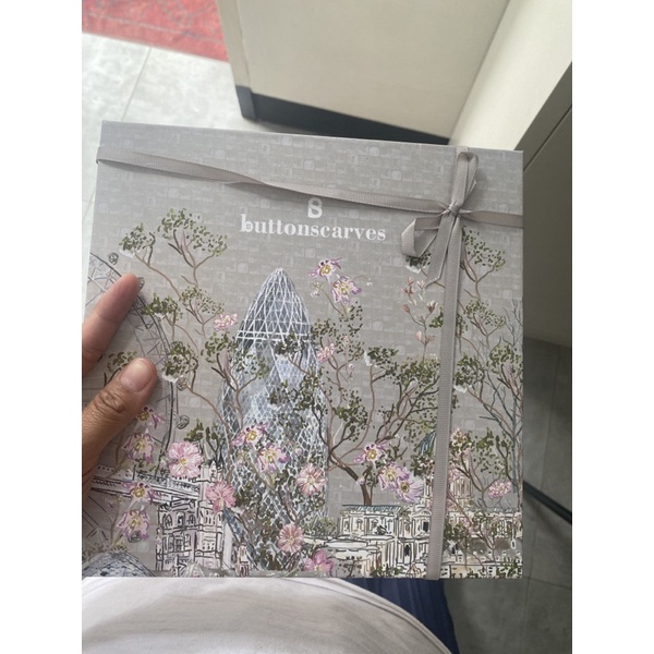 buttonscarves british series ash grey