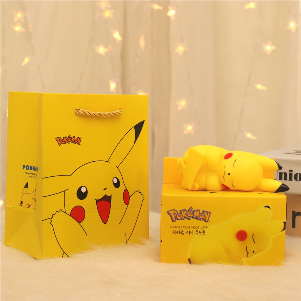 Lampu Malam Led Bentuk Pikachu Untuk Dekorasi Kamar Tidur / Ruang Tamu