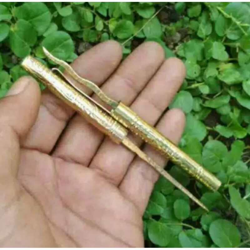 

Bennda Antik Bolpoin Bulpen Isi Keris Kuningan