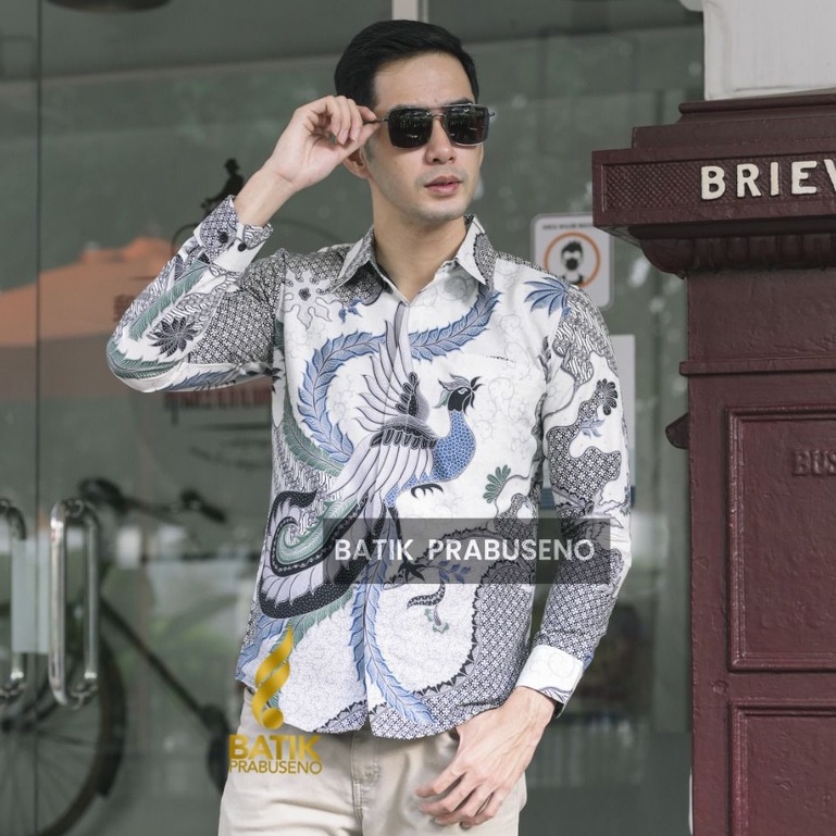 OmahBatik PRADIPTA PUTIH Kemeja Batik Pria Lengan Panjang Slim Fit Slim fit Original Ori Prabuseno F
