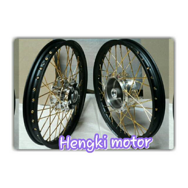 Velg vixion old jari jari kuning ..velg v rossi uk 140/140x17 warna hitam