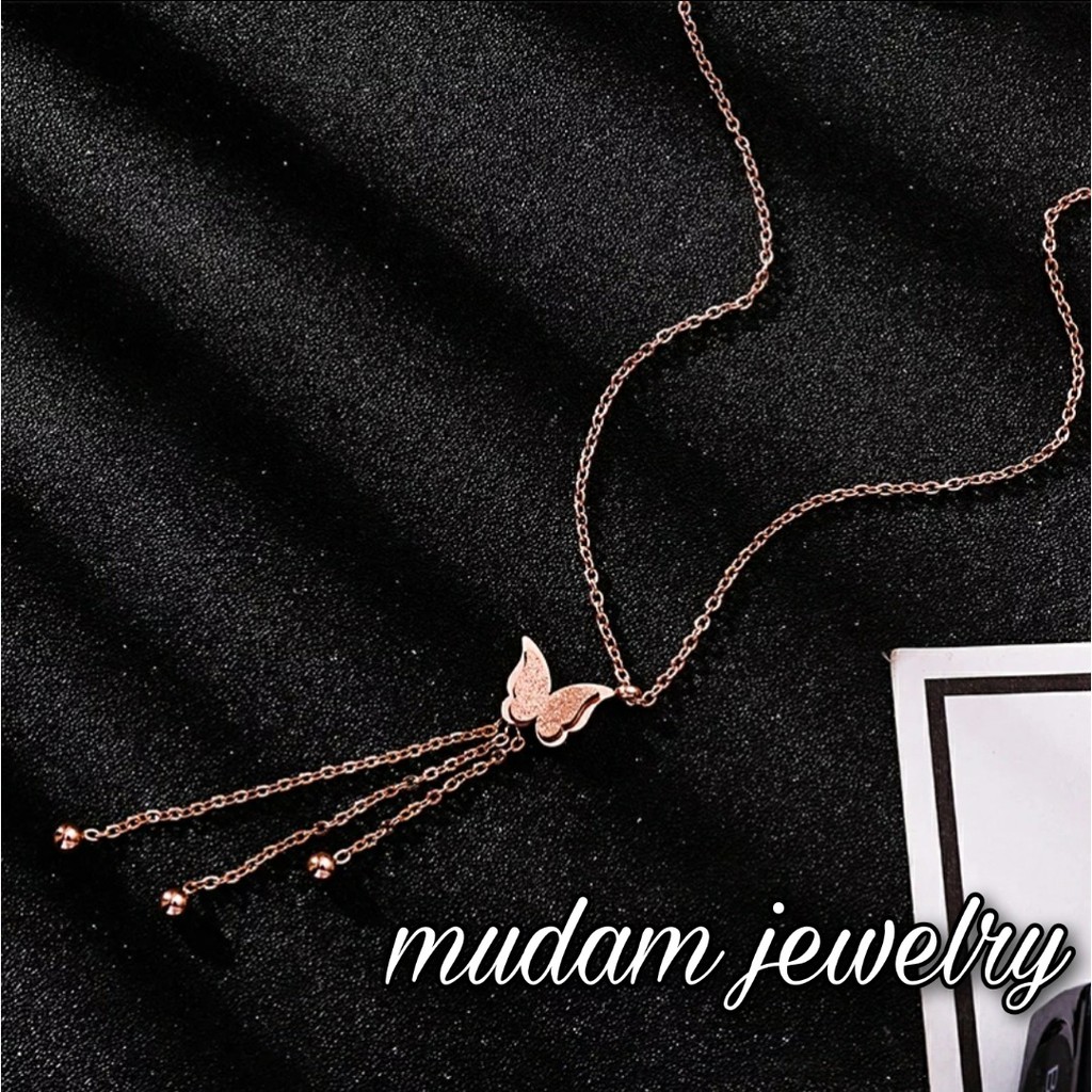 Kalung Titanium Kupu-Kupu Dengan 3 Bandul Bola Tersedia Warna Rose Gold, Gold dan Silver