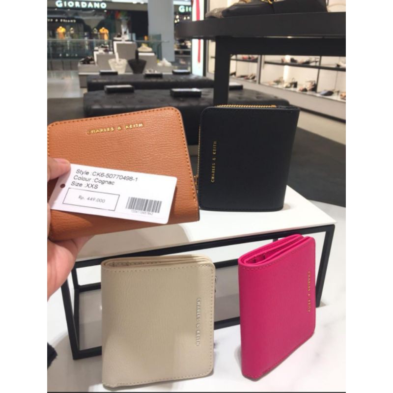 Dompet Charles n Keith original jastip cnk