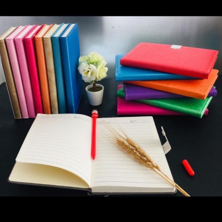 

☽ Buku Notes Catatan Agenda Kancing Ukuran A5 C25 (T 21,5 cm x P 15 cm) ヌ